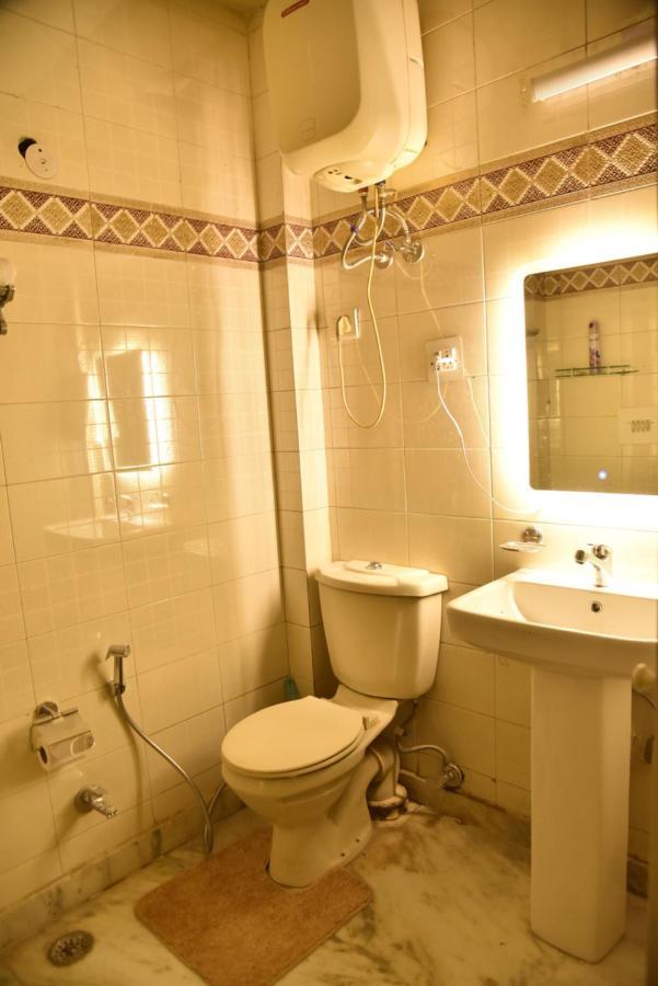 Jay Ally - Boutique Hotel 뉴델리 외부 사진